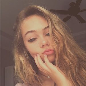 Meet your Posher, Kendall